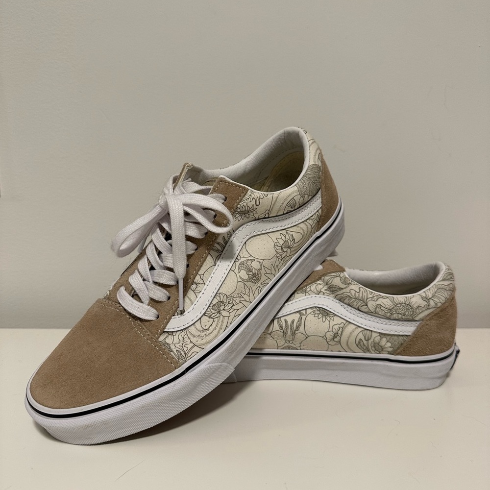 Vans beige flower print shoes